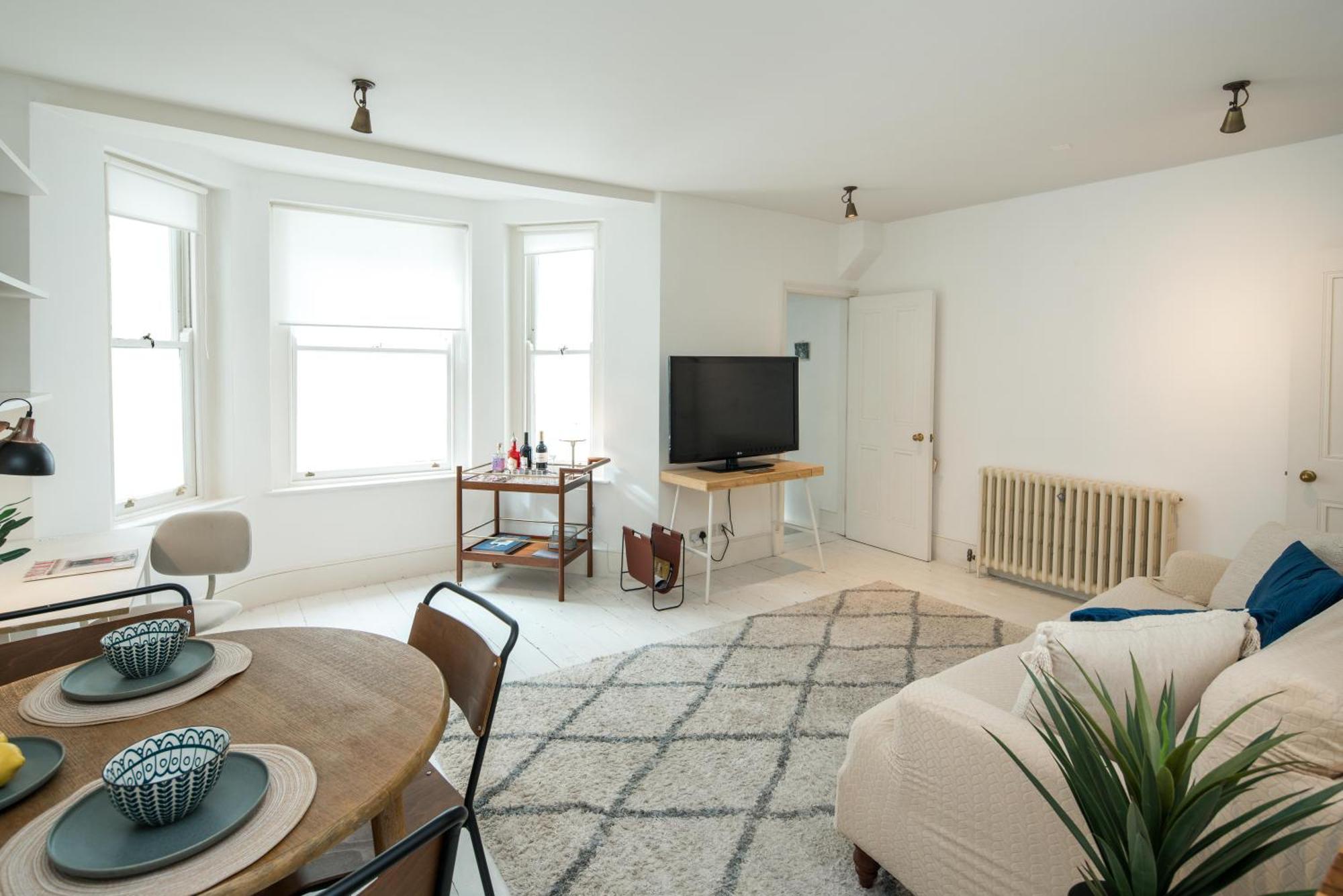 Charming 2-Bed Flat In The Heart Of Nottinghill - Steps From Portobello Rd Market And Nottinghill Bookshop Apartment London Exterior photo